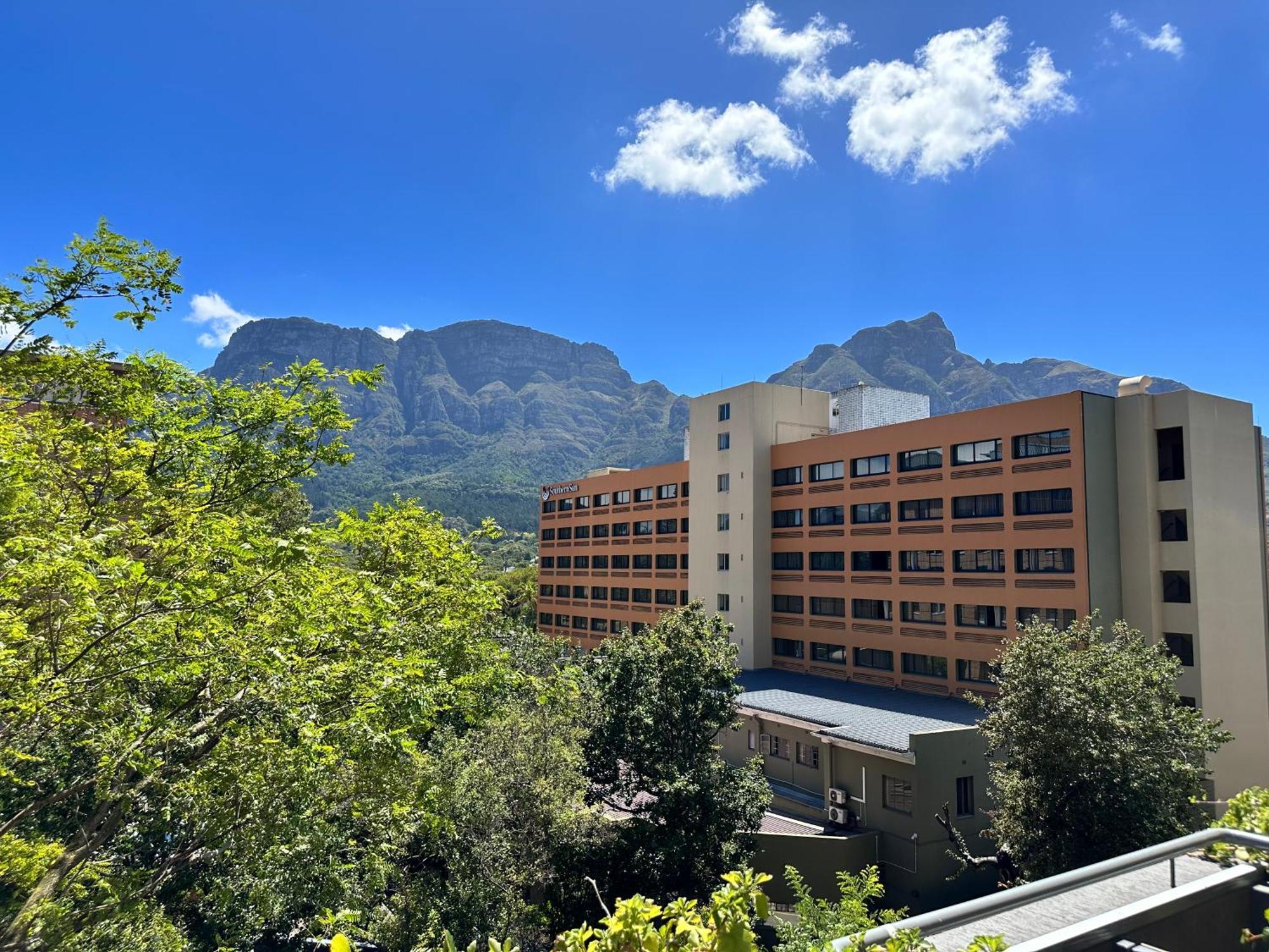 Newlands Peak Apartments Cape Town Dış mekan fotoğraf